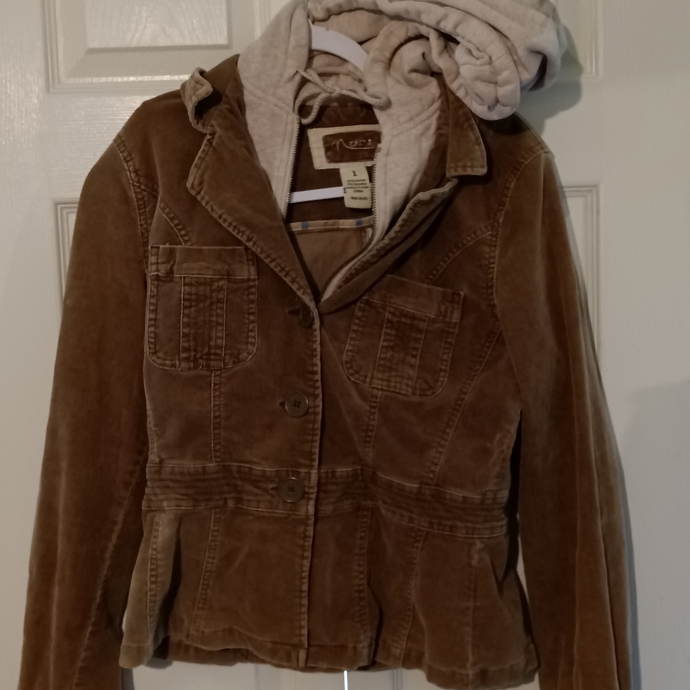 Nori Size 1 Jacket over hoodie from 2000's